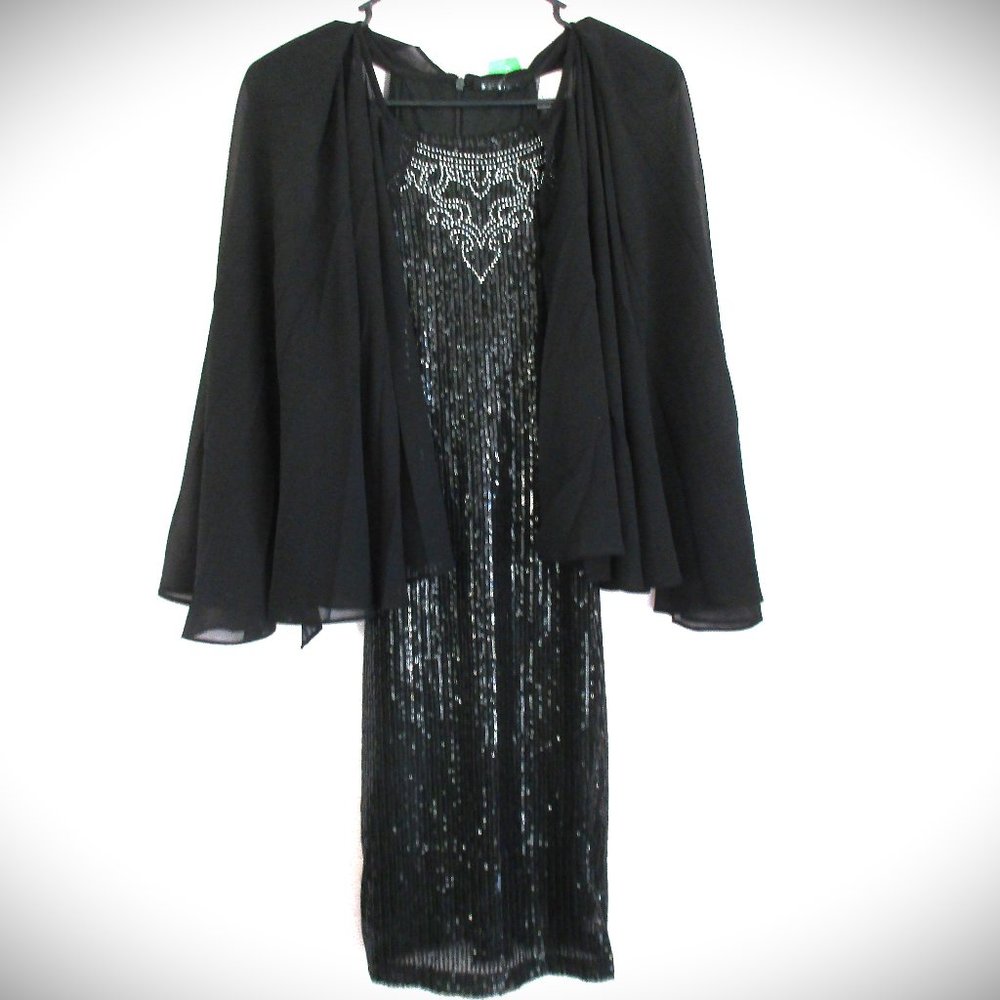 Beautiful Dellore Cocktail/Party Dress Never Worn Tag Silver Beading Sequins
